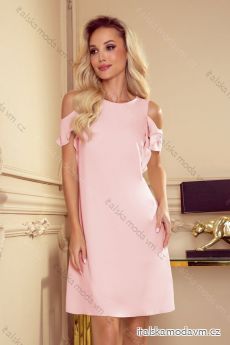359-1 Lichoběžníkové šaty s volánky na ramenou - pastelově růžové