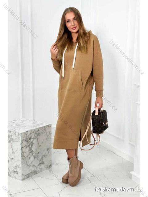 Dlhé zateplené ťavie šaty s kapucňou