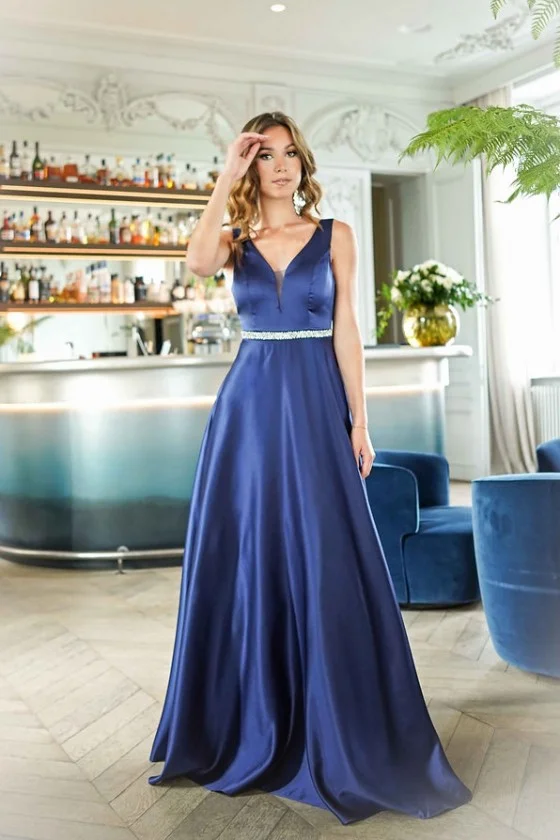 Šaty dlouhé elegantní společenské na široká ramínka dámské nadrozměr (42-48) FRANCOUZSKÁ MÓDA FMPEL24BRIGITTAQS-3 modrá 42