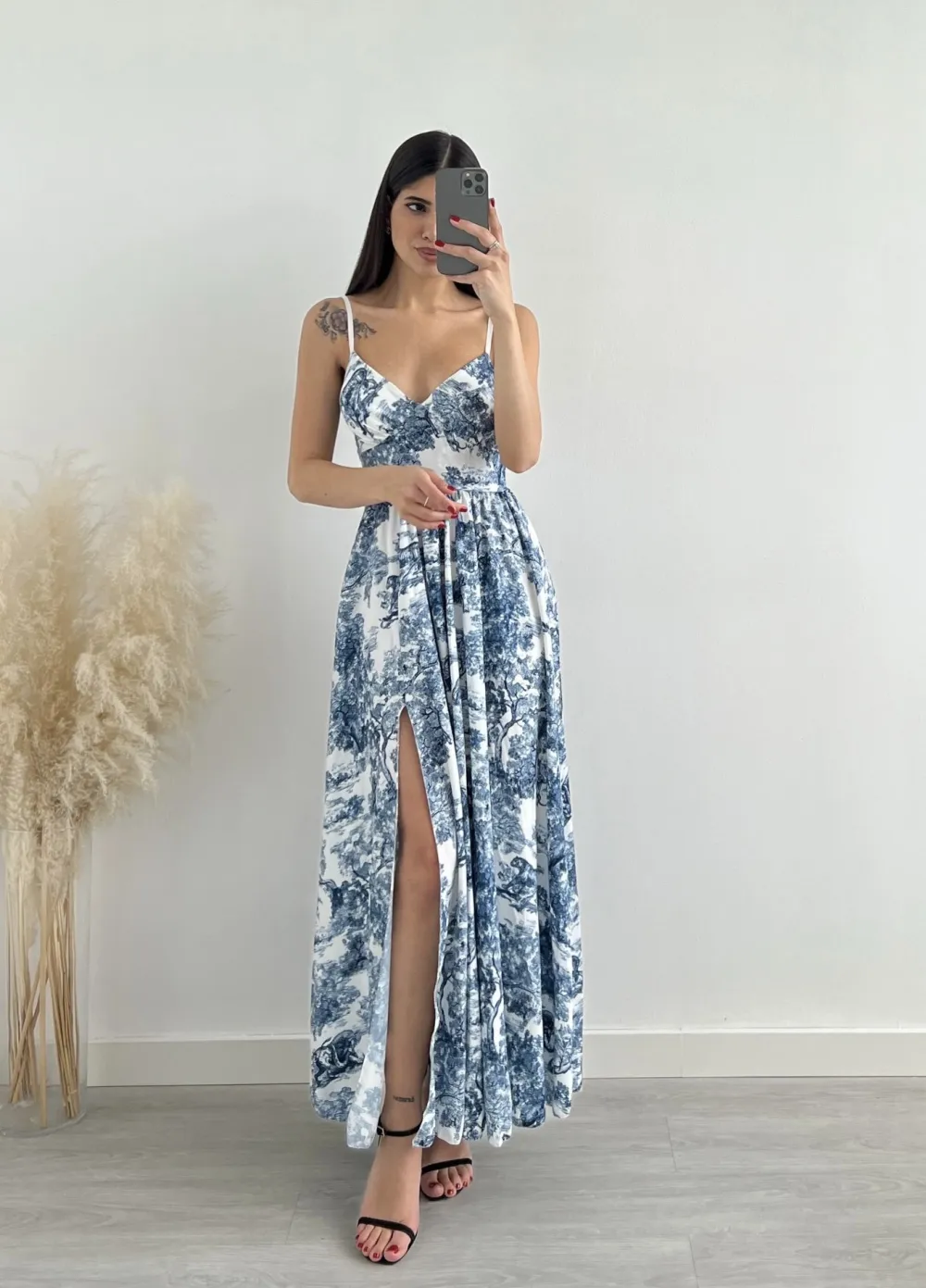 Šaty dlhé letné na ramienka dámske (S/M ONE SIZE) TALIANSKA MÓDA IMPBB24B25181/DUR -   modrá -   S / M