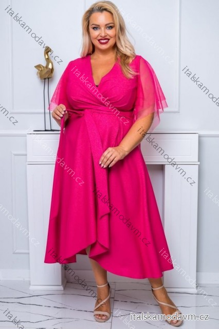 Šaty elegantní lesklé krátký rukáv dámské nadrozměr (44-54) POLSKÁ MÓDA PMLBF24ELENA růžová fuchsiová 50