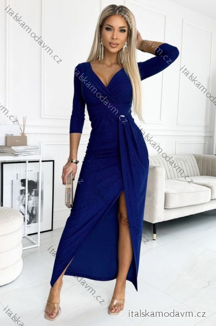 Šaty elegantní společenské Lesklé s výstřihem a rozparkem na nohavici (XS - XSL) Polská móda NMC-404-8/DR