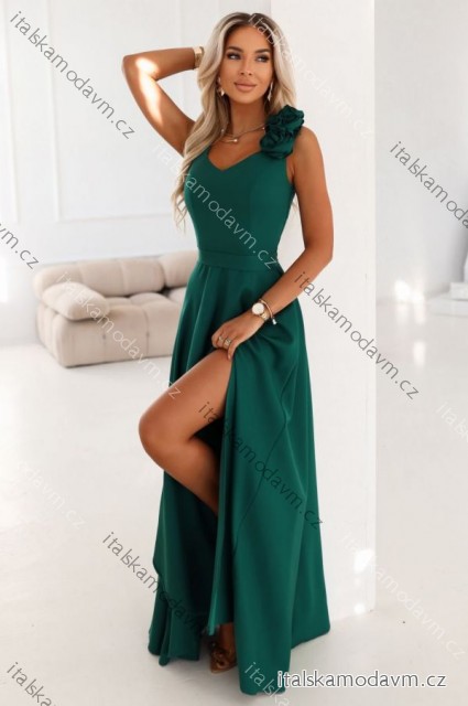 643-1 Elegantní večerní maxi šaty s rozparkem a růžemi - lahvově zelené