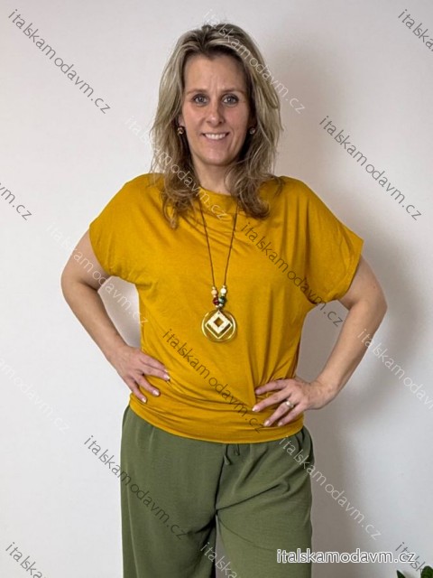 Tunika s príveskom krátky rukáv dámske nadrozmer VIVIEN  (40/42/44 ONE SIZE) TALIANSKA MÓDA IM426022/DU  žlutá hořčicová