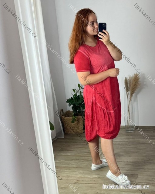 Šaty oválne letné voľnočasové oversize krátky rukáv dámske MONZA (XL/2XL/3XL ONE SIZE) TALIANSKA MÓDA IM422510/DUR červená 2XL/3XL